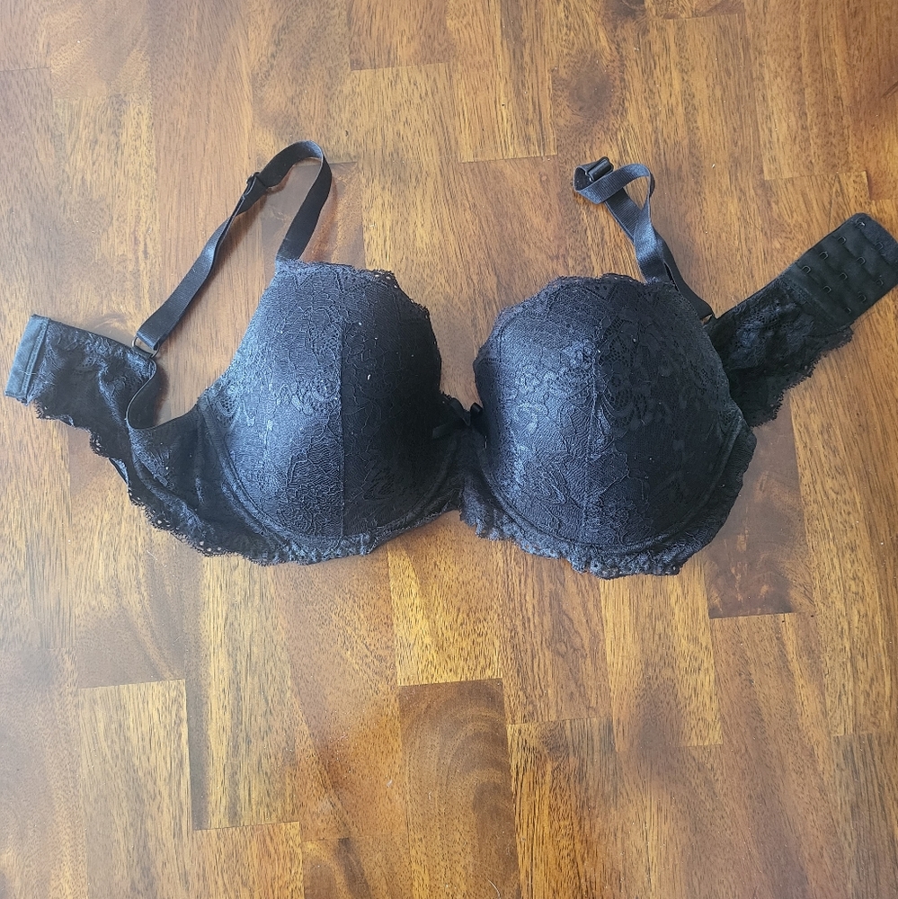 Worn Black Push Up Underwire Bra Size 38DD by Mierside.